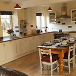 Lovely On Hadrians 12 Miles From