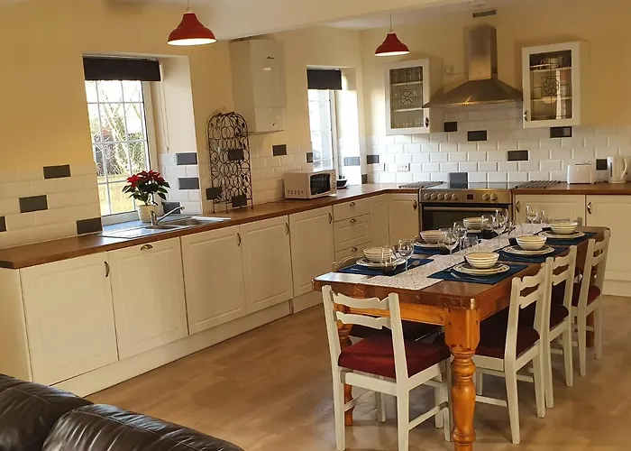 Lovely On Hadrians 12 Miles From